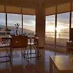 Lejlighed The Sunrise Of Your Dreams With Total Ocean View With New Modern Kitchens 75 M2 *
