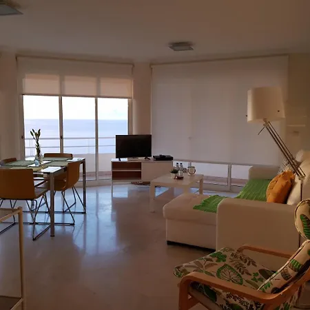 The Sunrise Of Your Dreams With Total Ocean View With New Modern Kitchens 75 M2 Apartment Funchal (Madeira)