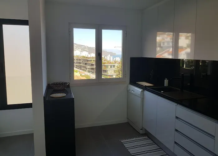 The Sunrise Of Your Dreams With Total Ocean View With New Modern Kitchens 75 M2 Appartement