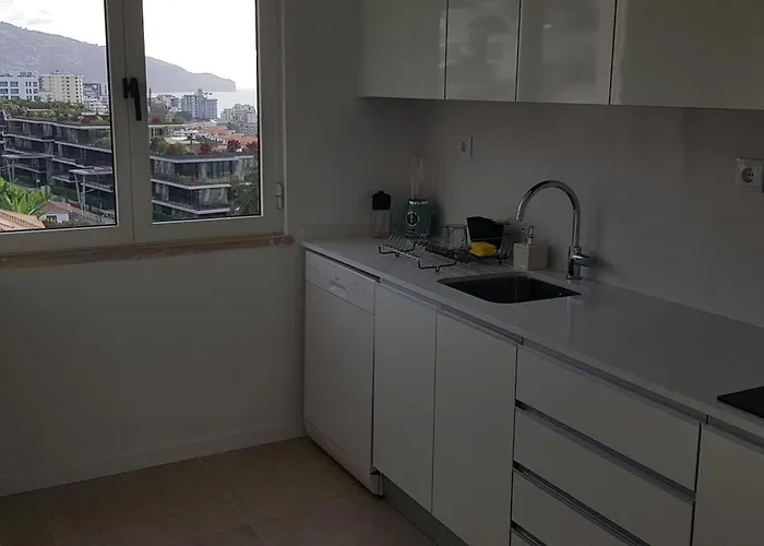 The Sunrise Of Your Dreams With Total Ocean View With New Modern Kitchens 75 M2 Appartement