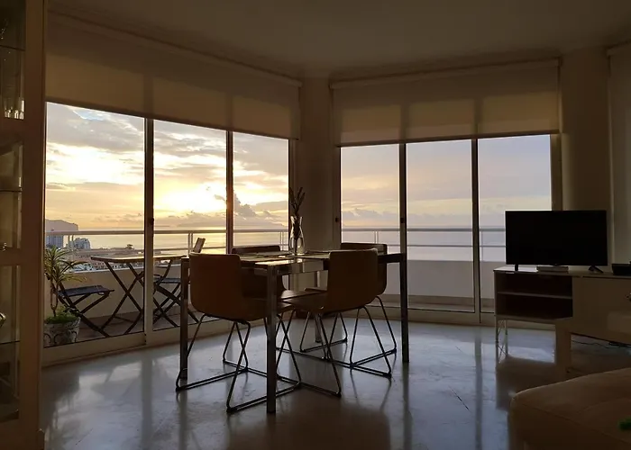 The Sunrise Of Your Dreams With Total Ocean View With New Modern Kitchens 75 M2 Фуншал